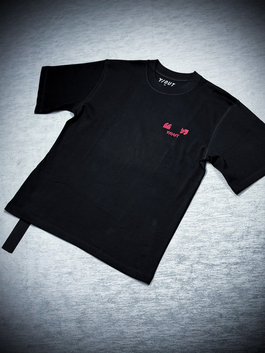 CAMISETA Y/OUT