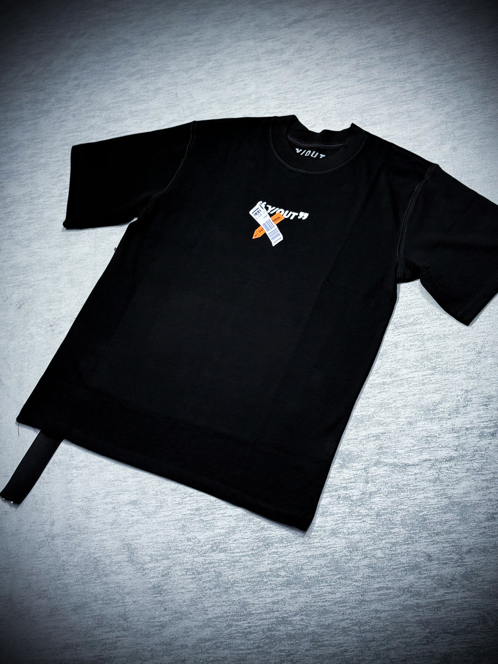 CAMISETA Y/OUT