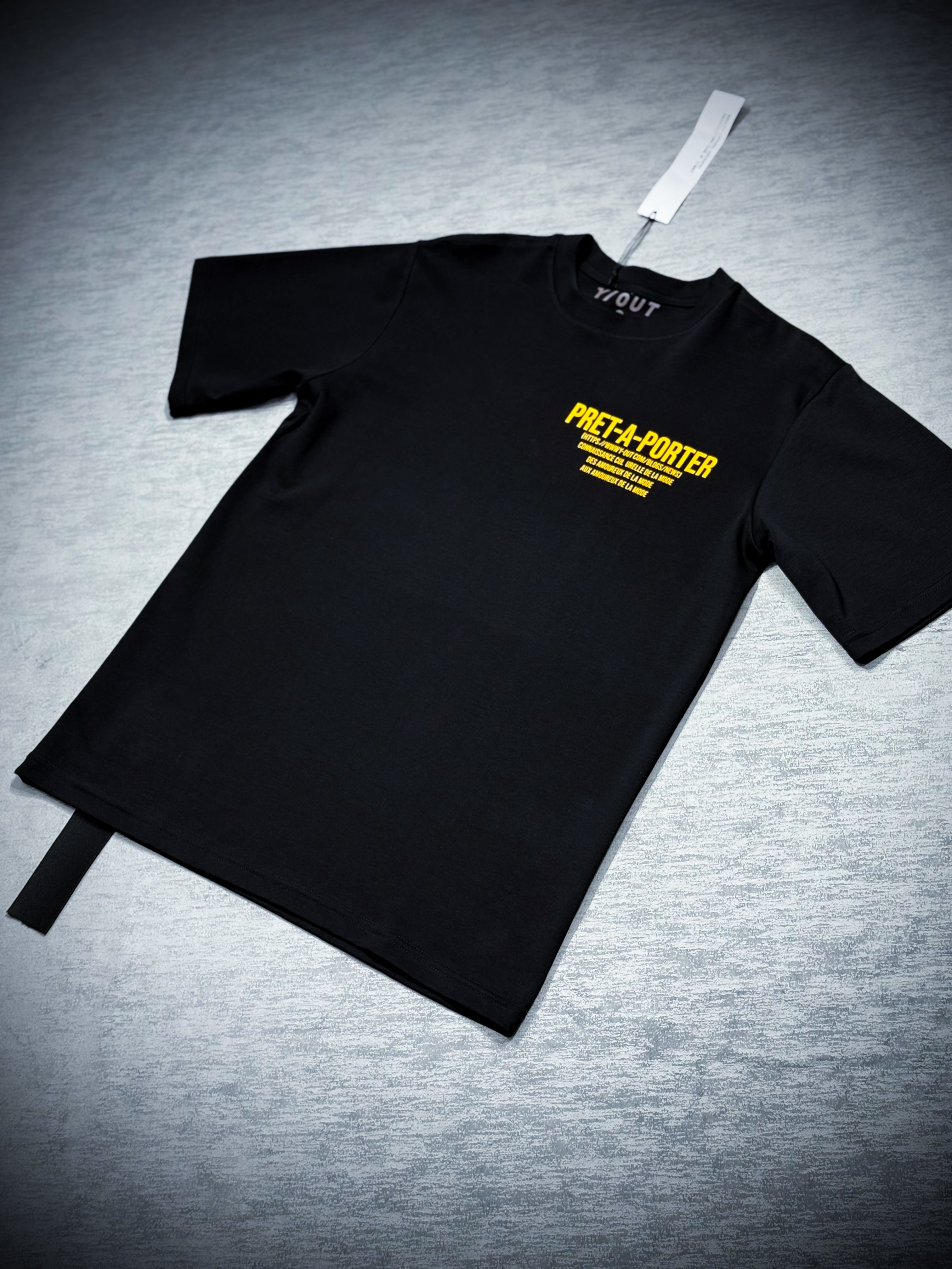 CAMISETA Y/OUT