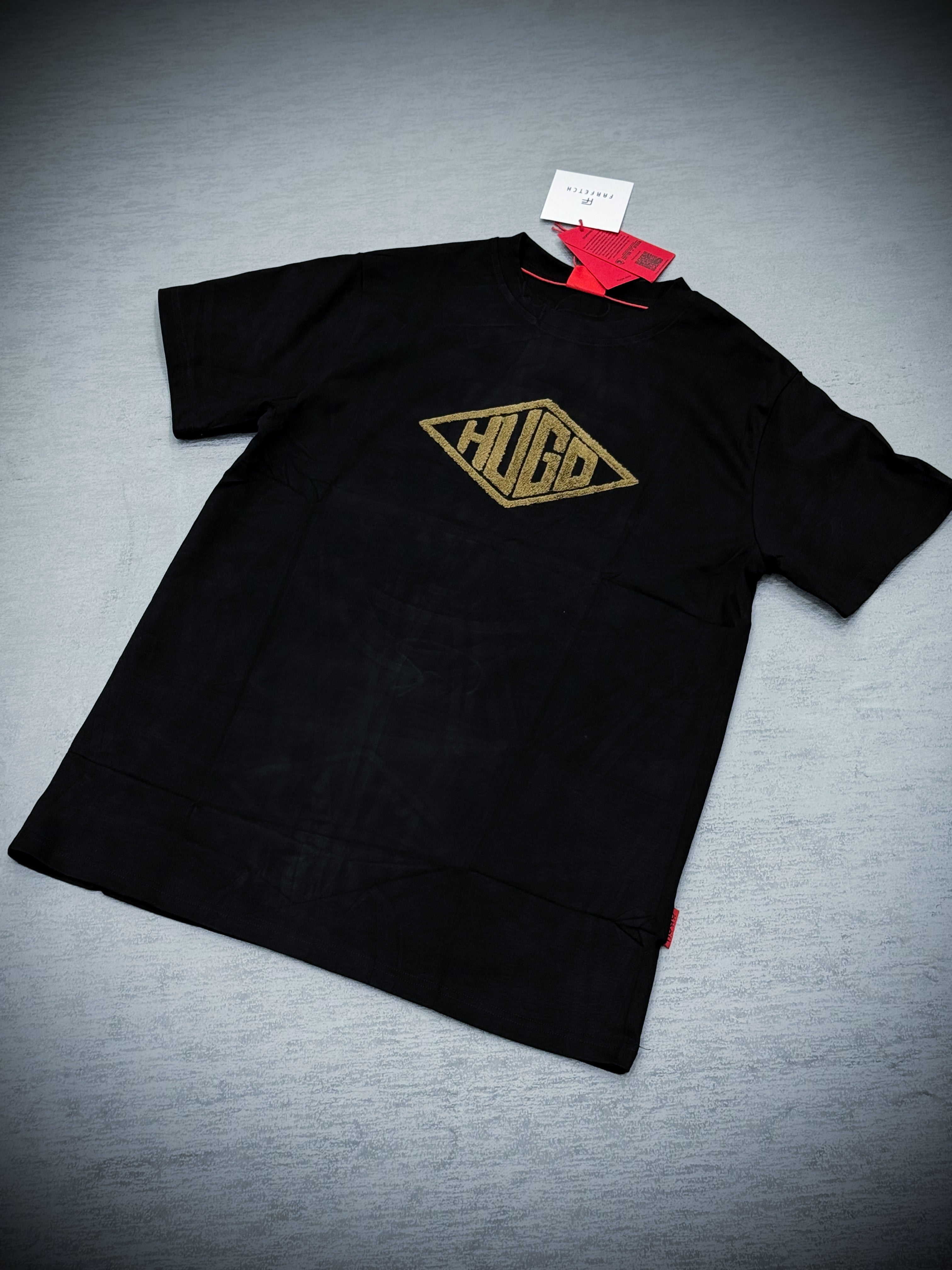 CAMISETA HUGO