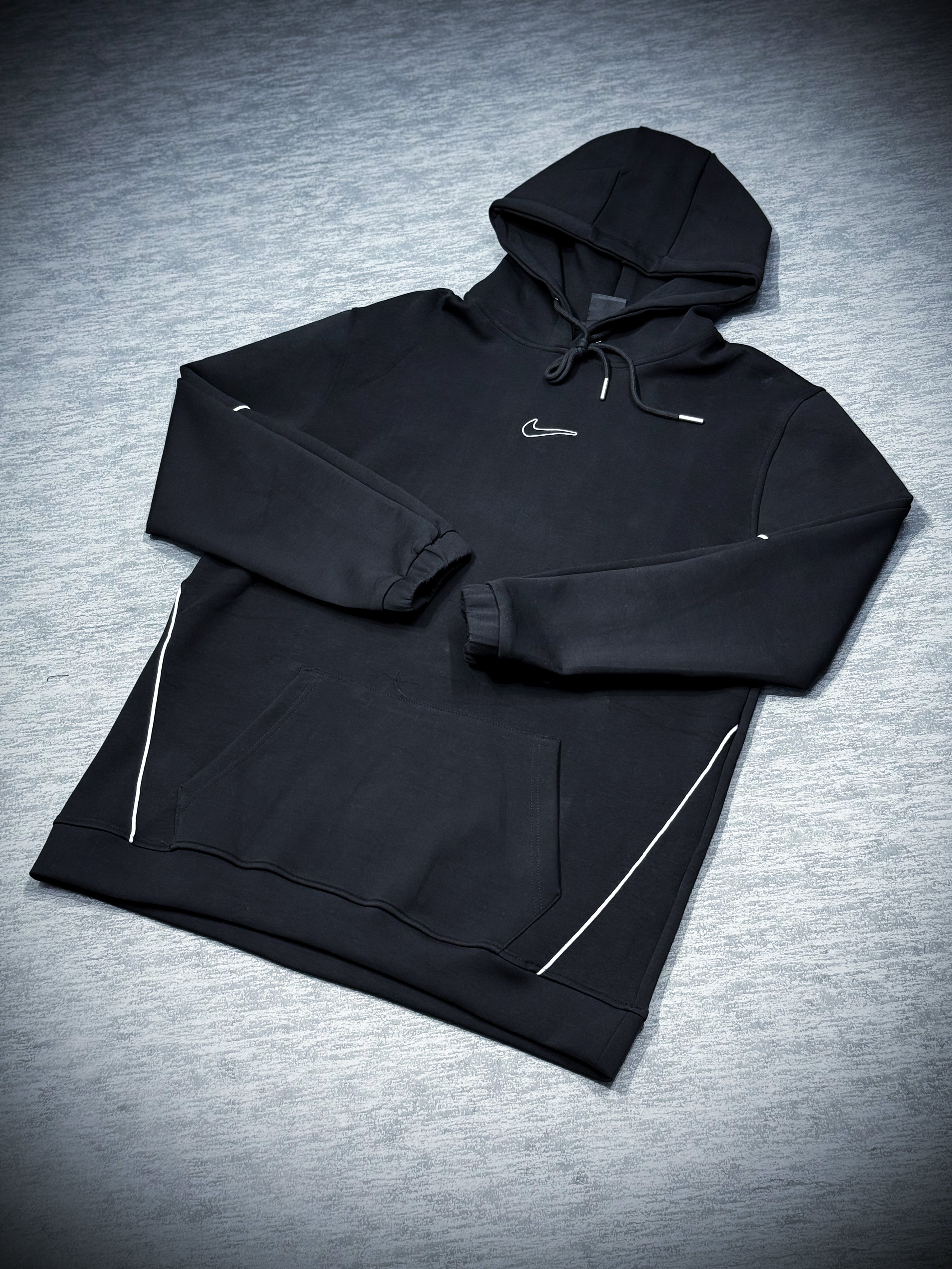 BUZO NIKE