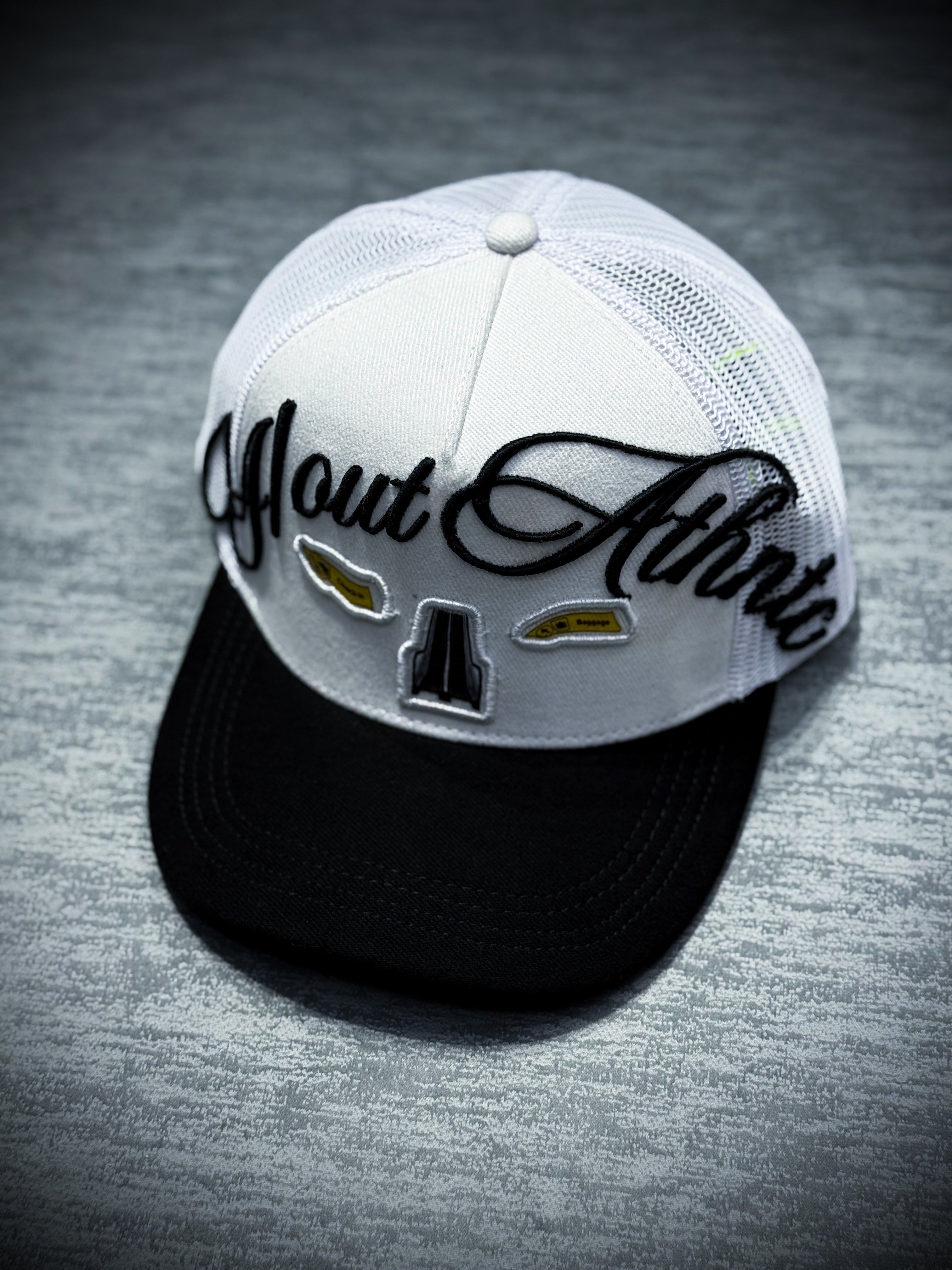 GORRA Y/OUT