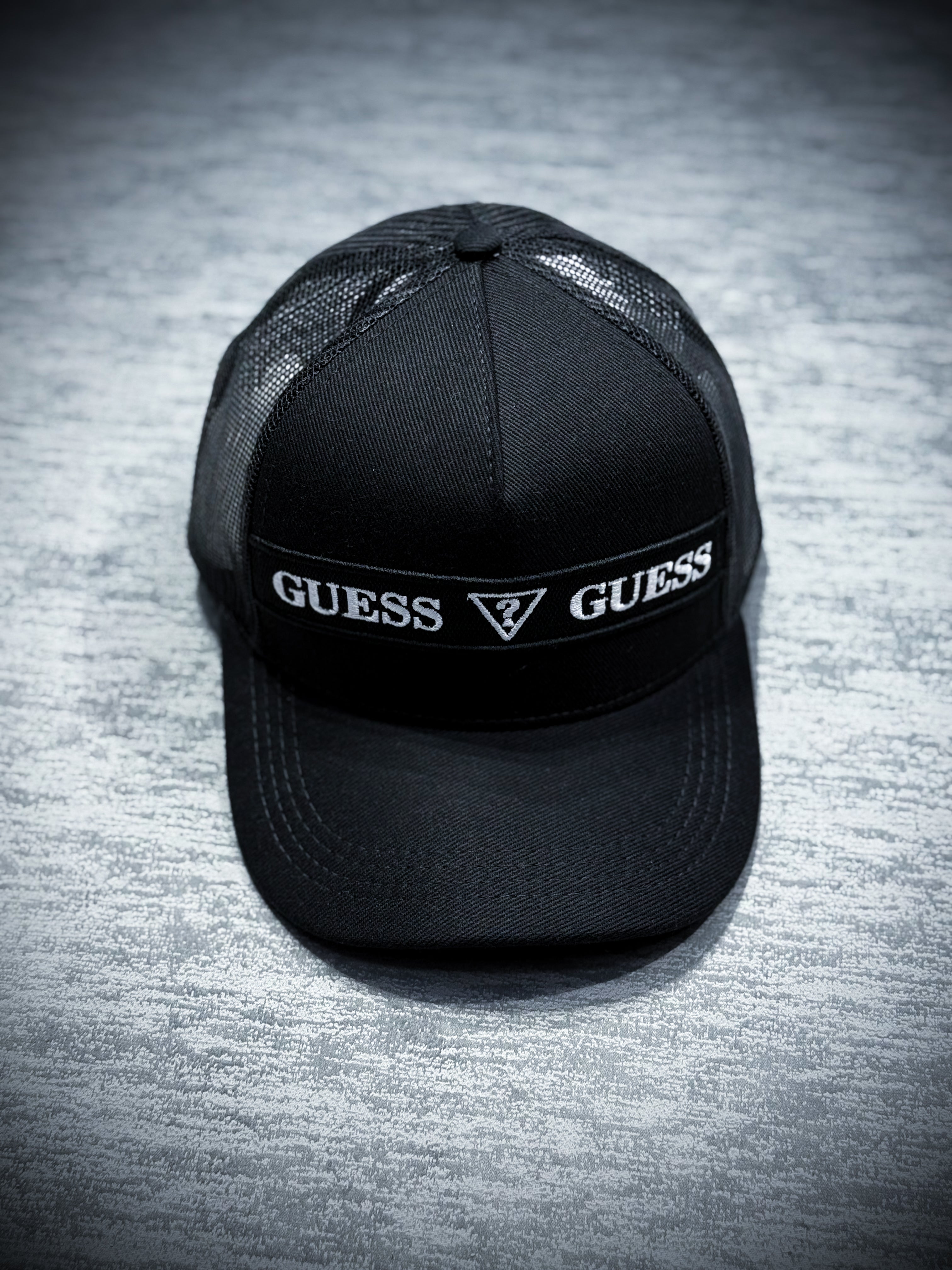 GORRA GUESS