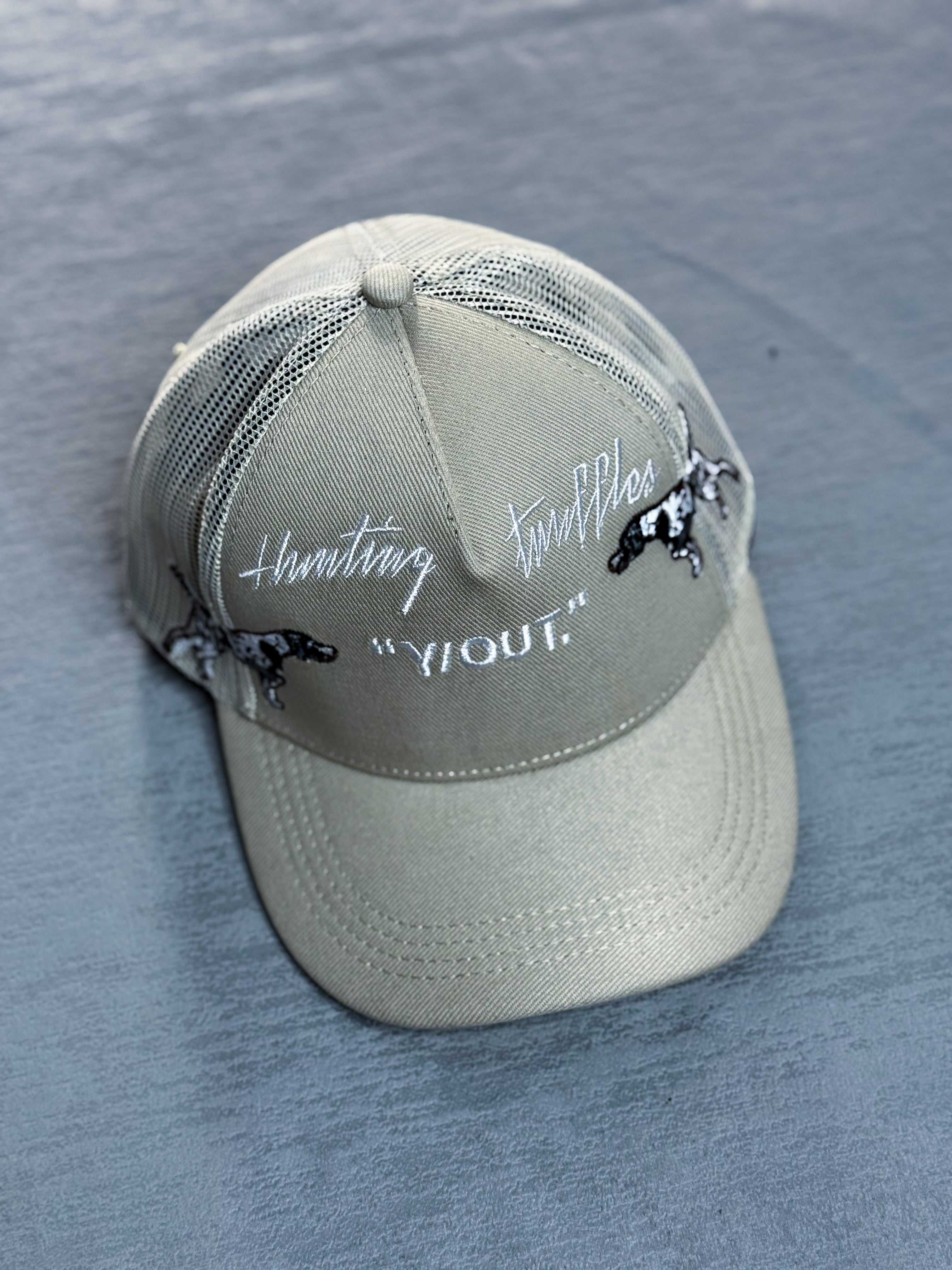 GORRA Y/OUT