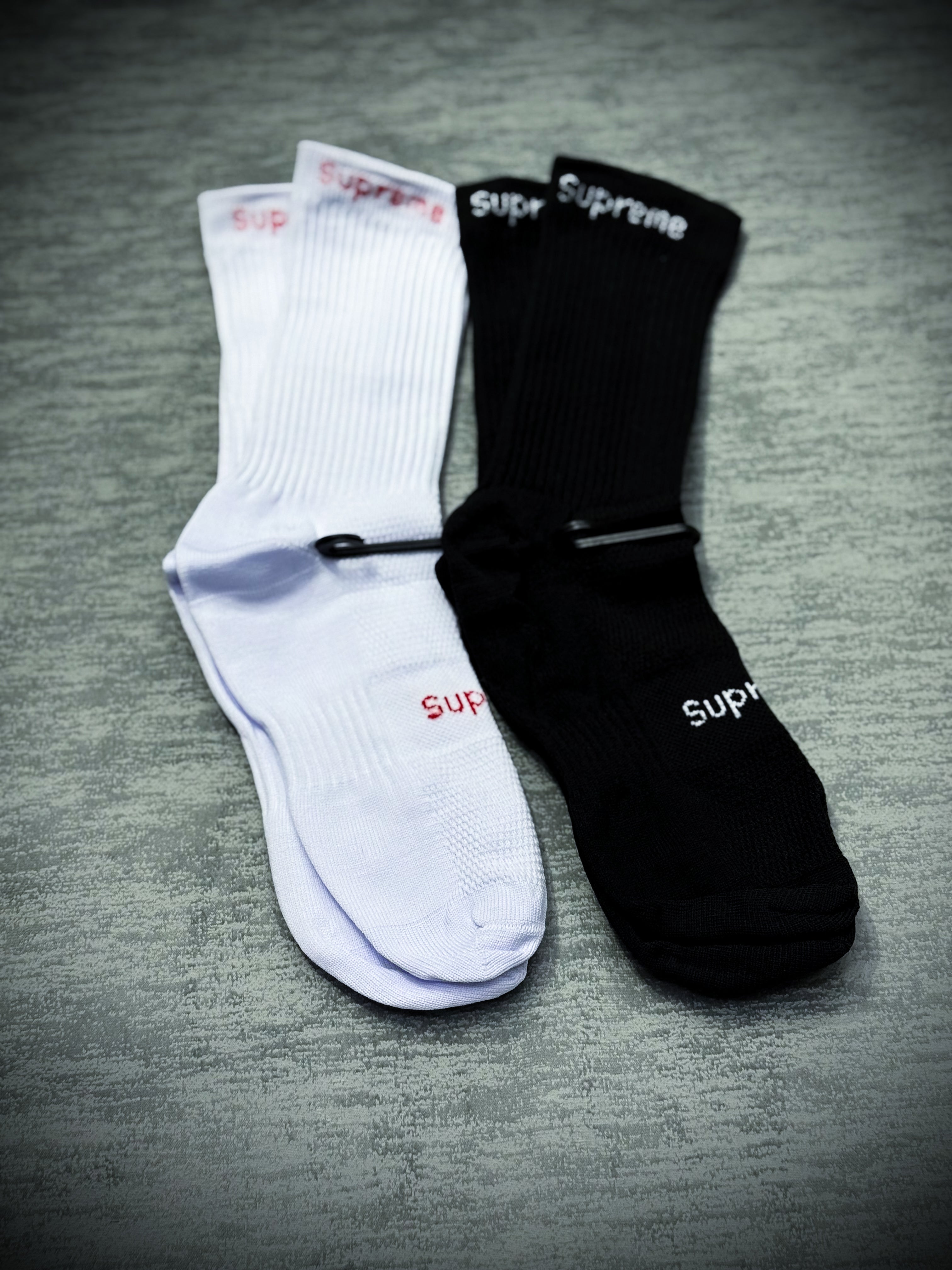 MEDIAS SUPREME