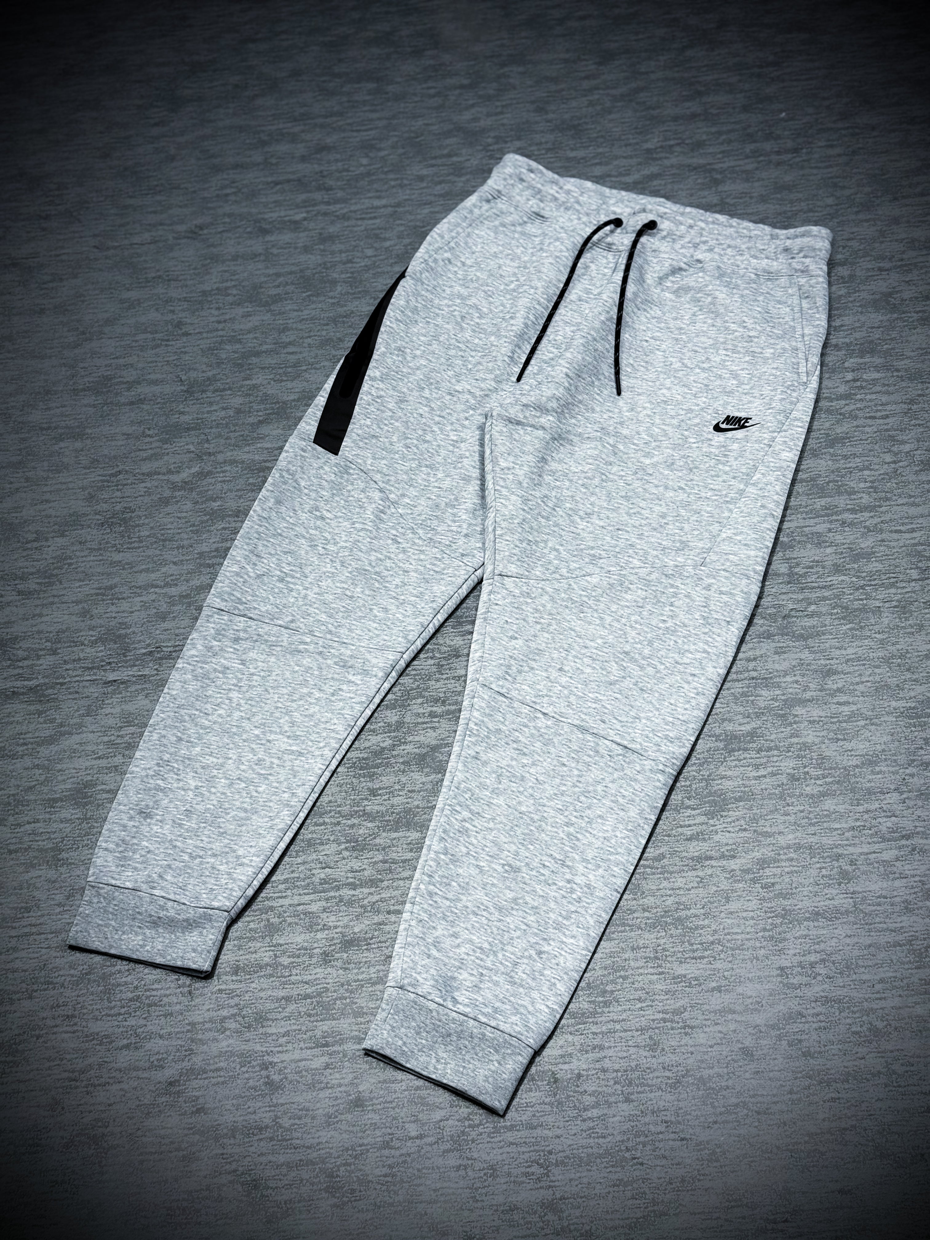 SUDADERA NIKE TECH