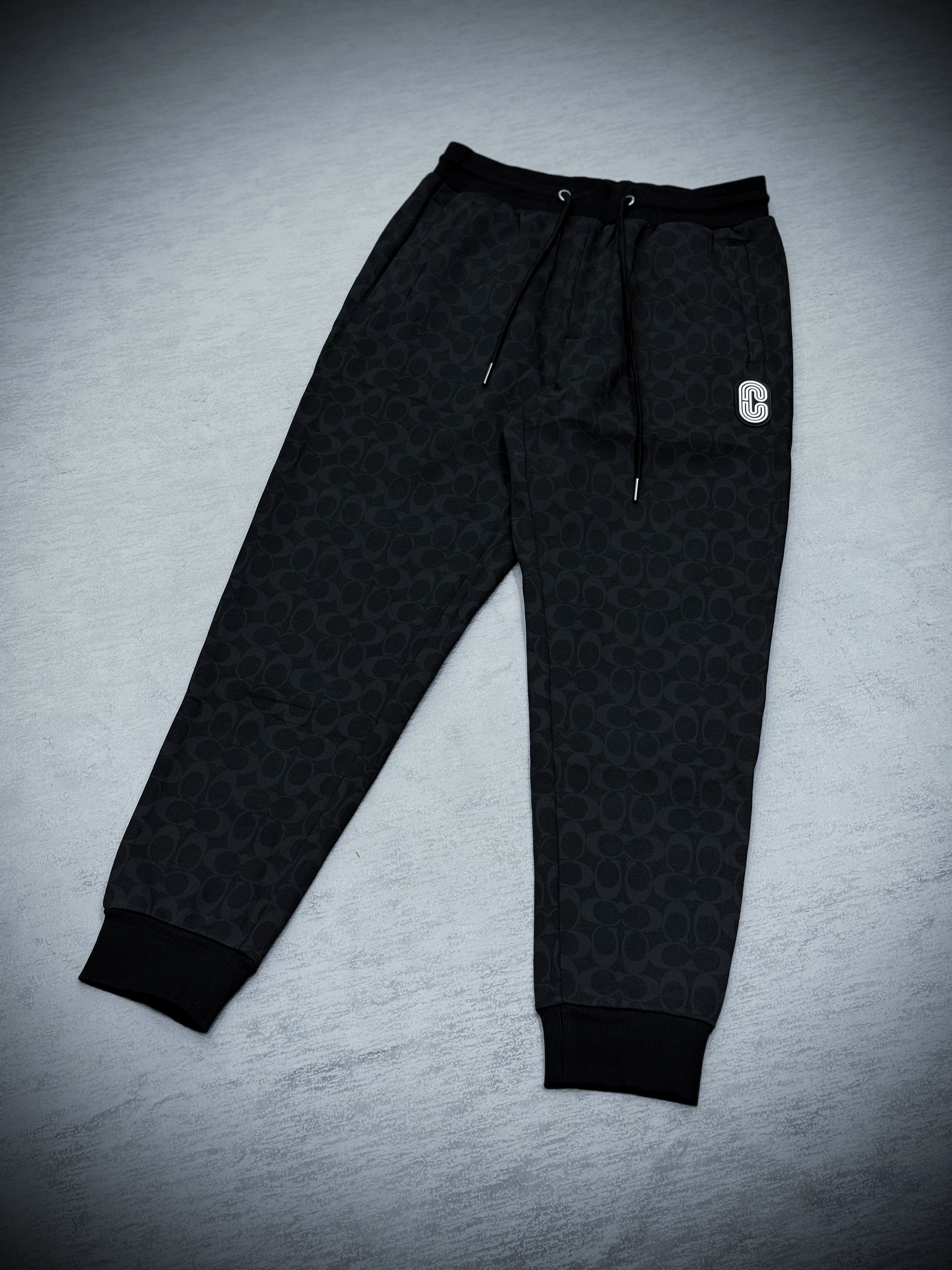 SUDADERA COACH NEGRA