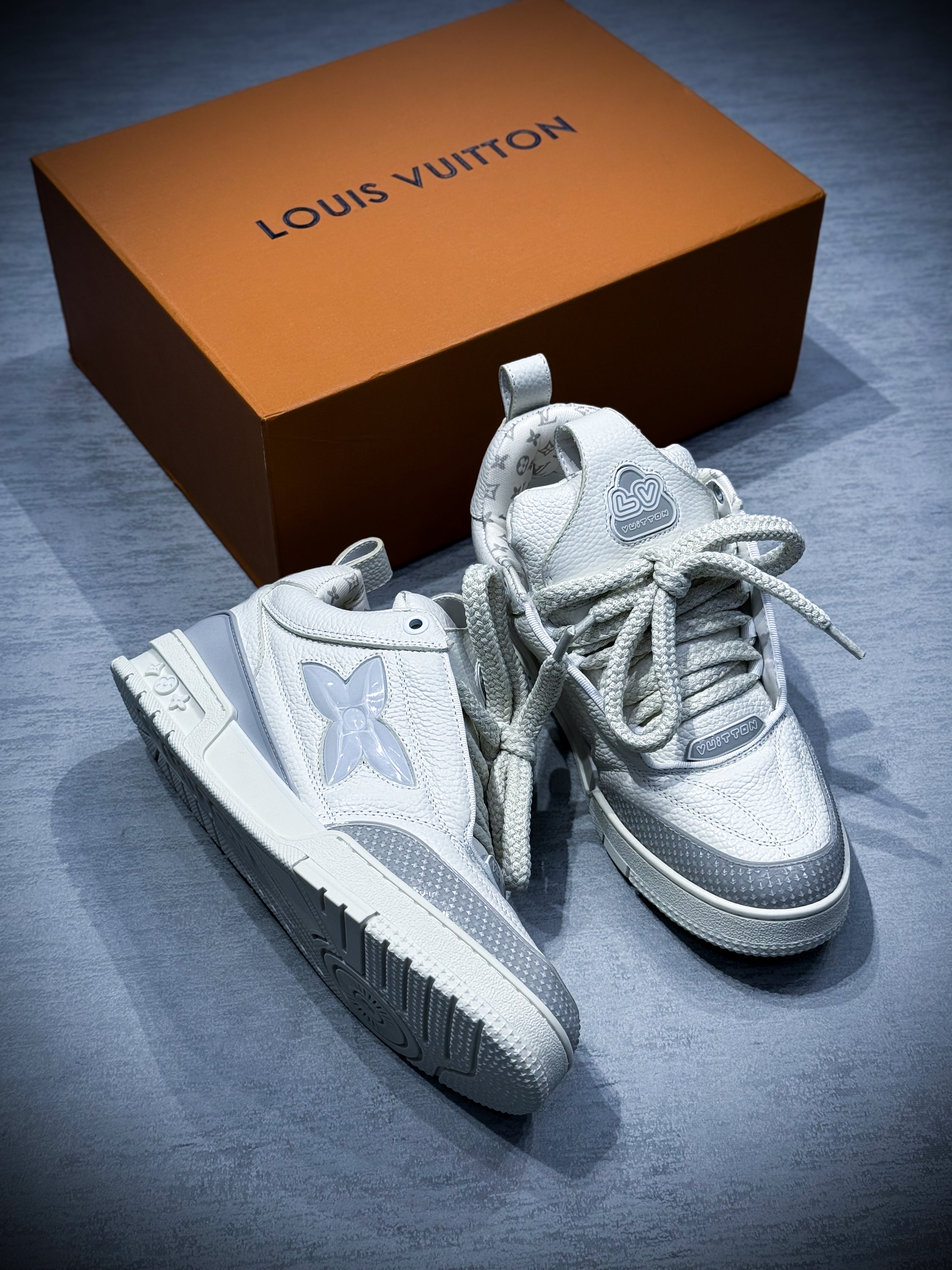 TENIS LV TURCOS