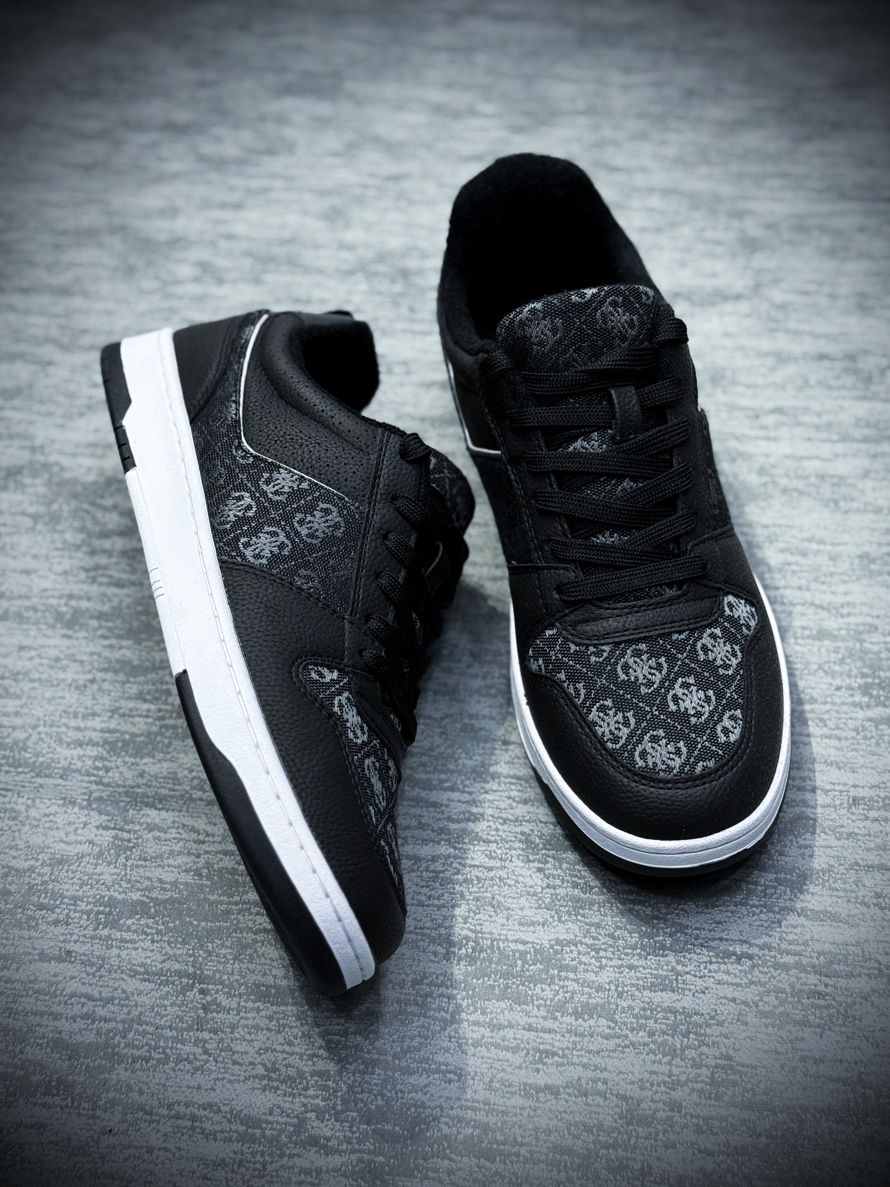TENIS GUESS