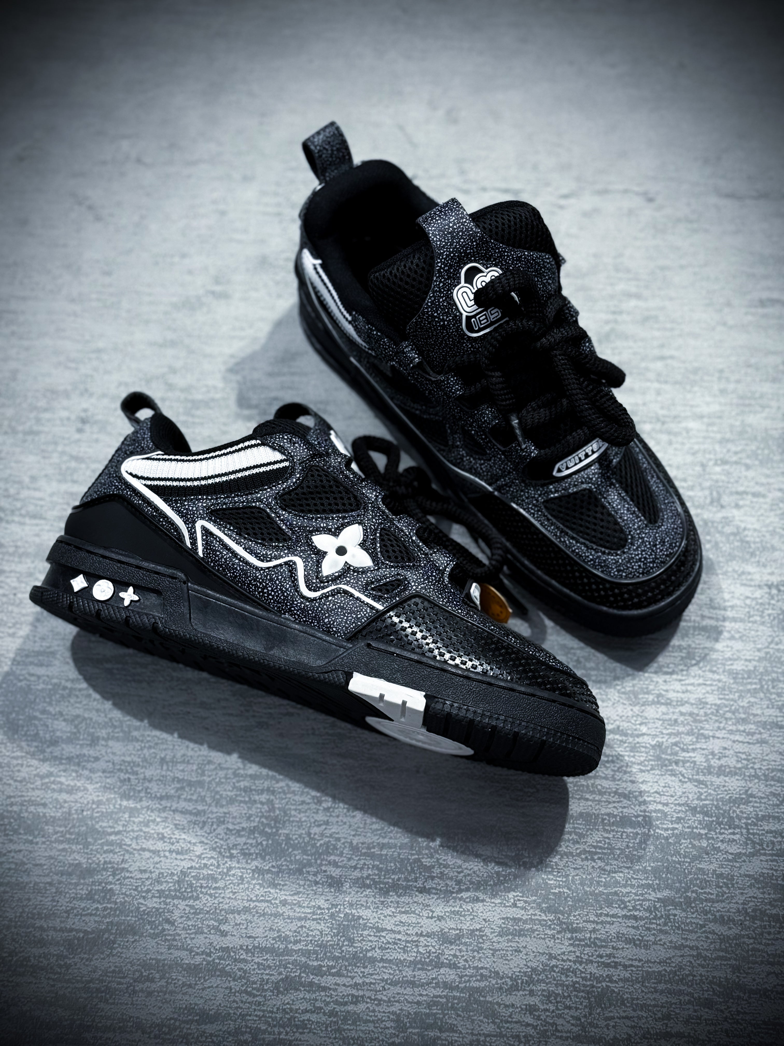 TENIS LV