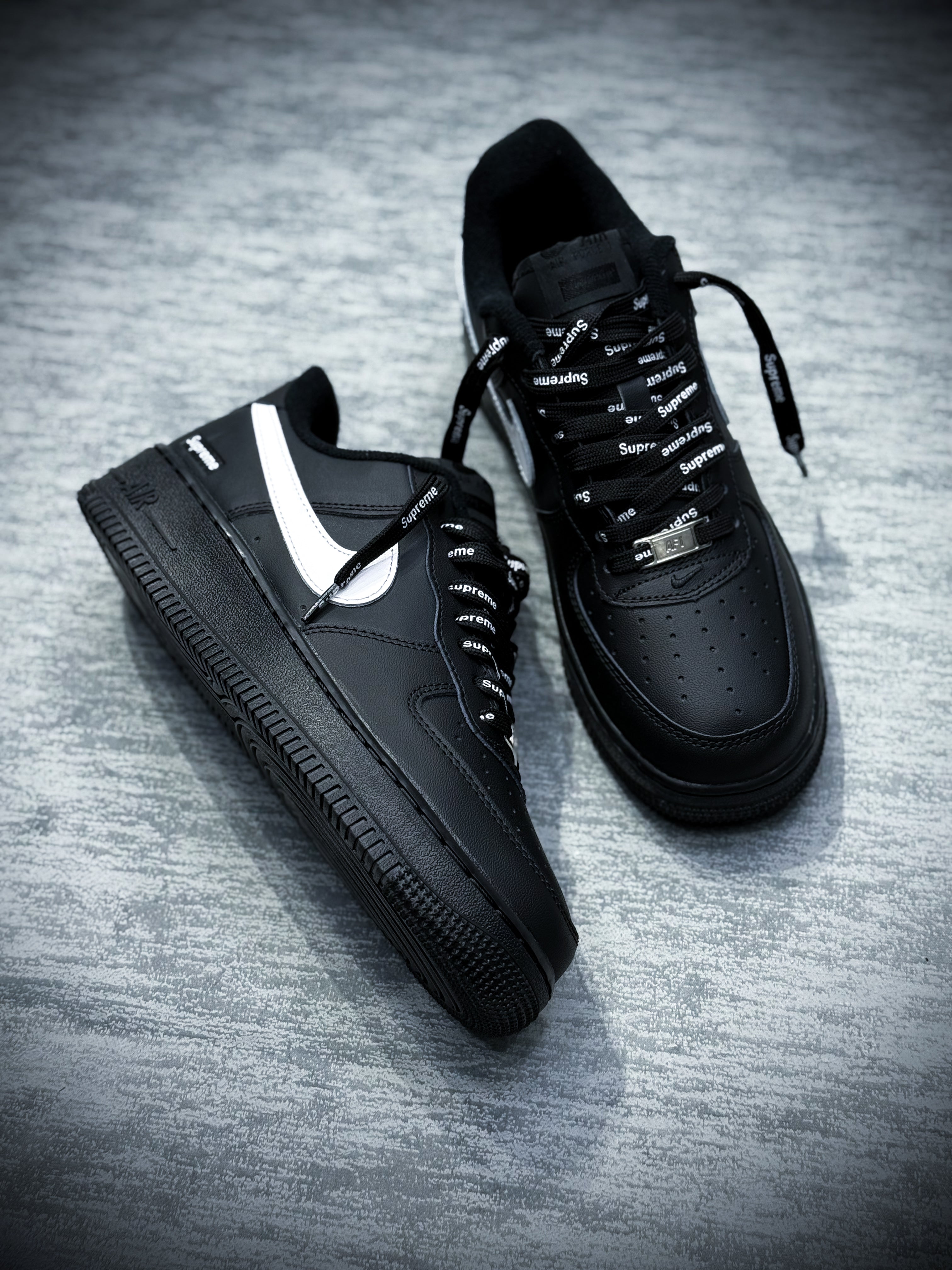 TENIS NIKE X SUPREME